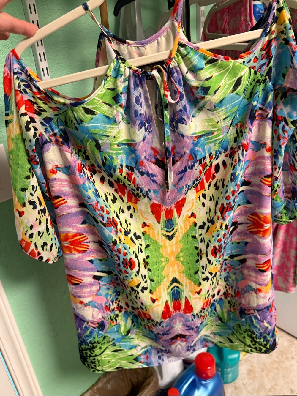 Alexia Admor Multicolor Cold-Shoulder Tie-Neck Top with Green and Purple Accents